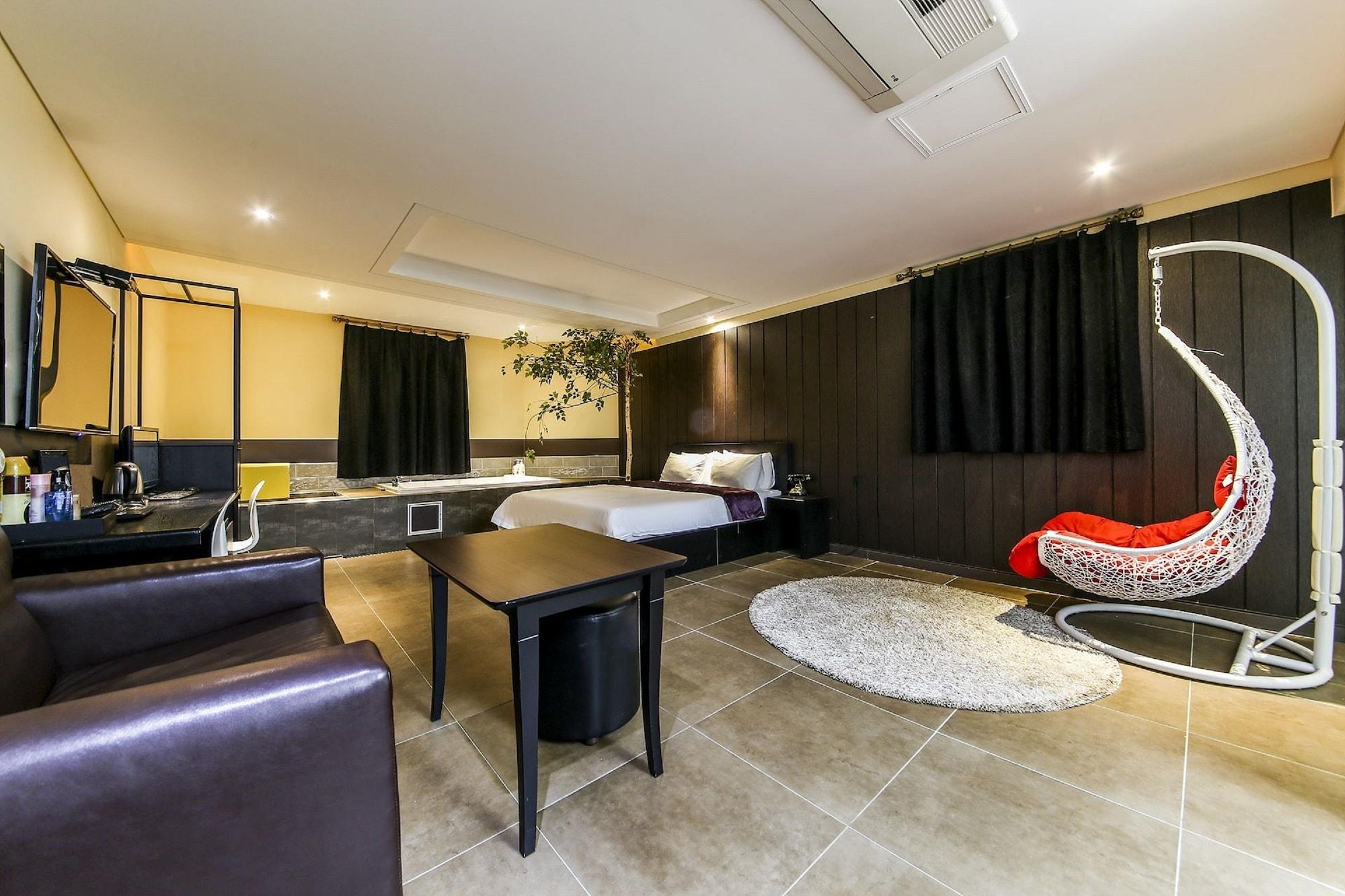 בוצ'און Hotel Pavia מראה חיצוני תמונה