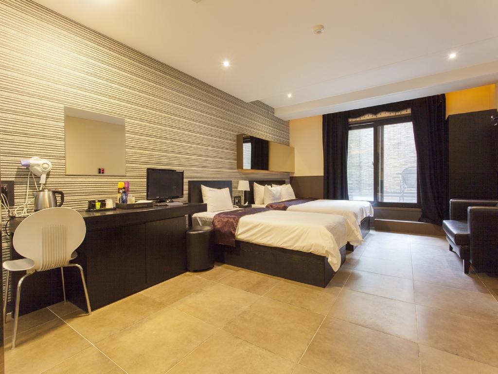 בוצ'און Hotel Pavia מראה חיצוני תמונה